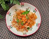 Hình bước làm 3 của món Gỏi bắp chuối trộn tôm khô