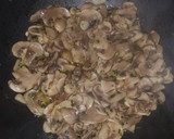 Foto del paso 4 de la receta: Judías con champiñones al ajillo (vegano)