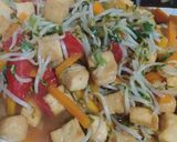 Foto langkah ke 6 dari resep Tumis toge tahu wortel.