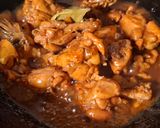 Foto langkah ke 5 dari resep Filipino Chicken Adobo.