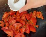 A picture of step 4 of Tomato and Egg Stir-Fry Recipe (西红柿炒鸡蛋）.