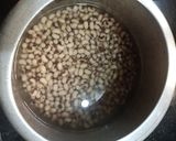 A picture of step 1 of Kidney beans in tomato gravy.