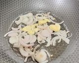 Gambar langkah 2 resipi 👩‍🍳Sup Sayur Bayam Enoki.