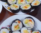 Hình bước làm 3 của món Su shi cuộn