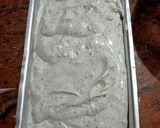 A picture of step 4 of Oreo biscuit ice-cream.
