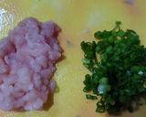 Foto langkah ke 1 dari resep Pangsit goreng ayam.