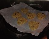 A picture of step 3 of Otas and walnut heart cookies.