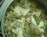 Foto del paso 3 de la receta: Pechuga de pollo al champignon con ensalada