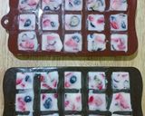 Foto langkah ke 5 dari resep Mix Berry Yoghurt Bites.
