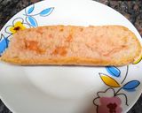 Foto del paso 1 de la receta: Torrada con tomate, queso brie y olivada