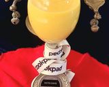 A picture of step 3 of Mango kulfi shake.