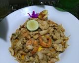 Foto langkah ke 9 dari resep Pad Thai Shrimp n Chicken.