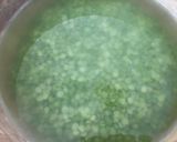 A picture of step 1 of California Farm Thick Pea Soup with Rye.
