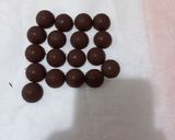 Foto del paso 19 de la receta: Bombón de chocolate relleno de fresa