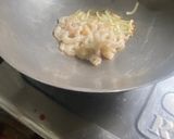 Foto langkah ke 3 dari resep Nasi goreng ayam udang.