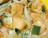Foto langkah ke 4 dari resep Tumis Jamur Enoki.
