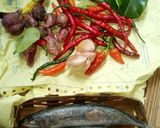 Foto langkah ke 1 dari resep Sambal ikan keranjang.