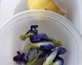 Foto langkah ke 1 dari resep Teh telang lemon.