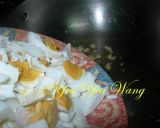 A picture of step 3 of Snake Gourd with Salted Egg.