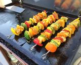 Une image de l'étape 6 de Brochettes marinées poulet,poivrons multicolores et ananas (marinade exotique maison).