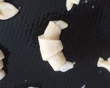 Foto del paso 6 de la receta: Medialunas sin manteca