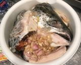 Hình bước làm 1 của món Canh chua cá hồi