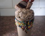 A picture of step 8 of Loaded shake/ Chocolate Milk shake.
