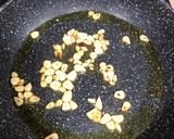 Foto del paso 3 de la receta: Filetes de merluza al ajillo