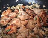 Foto langkah ke 3 dari resep Honey Garlic Pan Seared Chicken Breast.