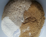 Foto del paso 1 de la receta: Tarta de pera con crumble de almendras
