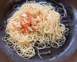 Foto langkah ke 12 dari resep Spaghetti Telur Asin dengan Udang.