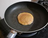 Hình bước làm 4 của món Bánh pancake bằng chảo chống dính