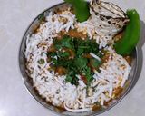 A picture of step 11 of Matar paneer.