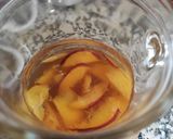 Φωτογραφία βήματος 2 της συνταγής "Πράσινο iced tea με ροδάκινο και μέλι" 🍹🌡️🏖️