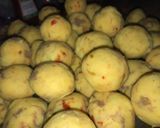 A picture of step 3 of Sweet potato balls.