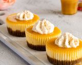 A picture of step 4 of Mini Cheesecake with Biscoff Base.