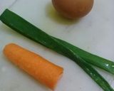 Foto langkah ke 1 dari resep Telur dadar wortel daun pree ^^ simple tasty.