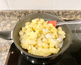 Foto del paso 6 de la receta: Pastel crumble con manzana carameliza y membrillo “sin gluten”