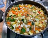 Une image de l'étape 26 de Soupe de légumes aux aromates, ail frais et fumet de porc.