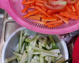 Foto langkah ke 1 dari resep Acar Kuning Wortel Timun.