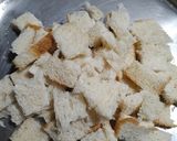 A picture of step 2 of Bread Upma.