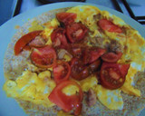 Foto del paso 6 de la receta: 🌯Fajitas de tortilla de atún 🐟con salsa de albahaca🌿