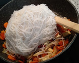 Foto del paso 5 de la receta: Fideos de arroz con verduras y tofu