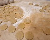 Foto del passaggio 4 della ricetta Biscotti con ricotta e gocce di cioccolato