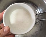 A picture of step 4 of Egg Cake.
