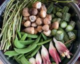 รูปขั้นตอนการทำที่ 1 ของ น้ำพริกข่ามะแขว่นผัดมะขามเปียก🫚🌶️🧄