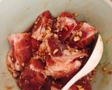 Hình bước làm 1 của món Sườn kho ngũ vị