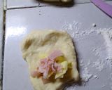 Foto del paso 1 de la receta: Pancitos de leche rellenos de jamón y queso