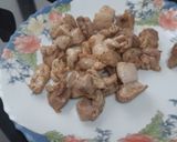 Foto del paso 2 de la receta: Bocaditos de pollo al vino con verduras y tomatitos cherry