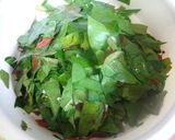 รูปขั้นตอนการทำที่ 1 ของ ใบเหลียงผัดไข่